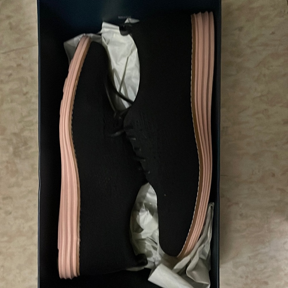 Cole Haan OriginalGrand Knit Wingtip II Oxford Size 8.5W